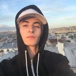 欧美帅气伞兵图片大全,英姿飒爽的空中勇士瞬间